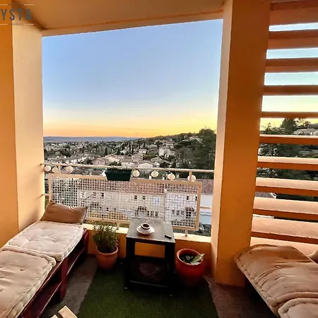 T2 Cosy Avec Balcon, Parking, Proche Centre-ville Lägenhet Manosque